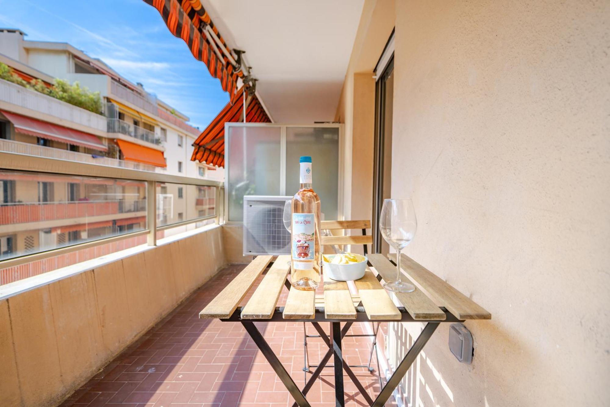 Near Old Town And Apartment Fully Renovated Nice Exterior foto